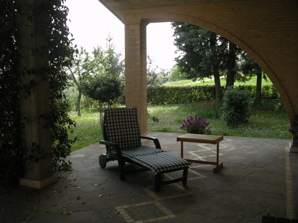 Bed And Breakfast San Martino Castignano Exterior foto