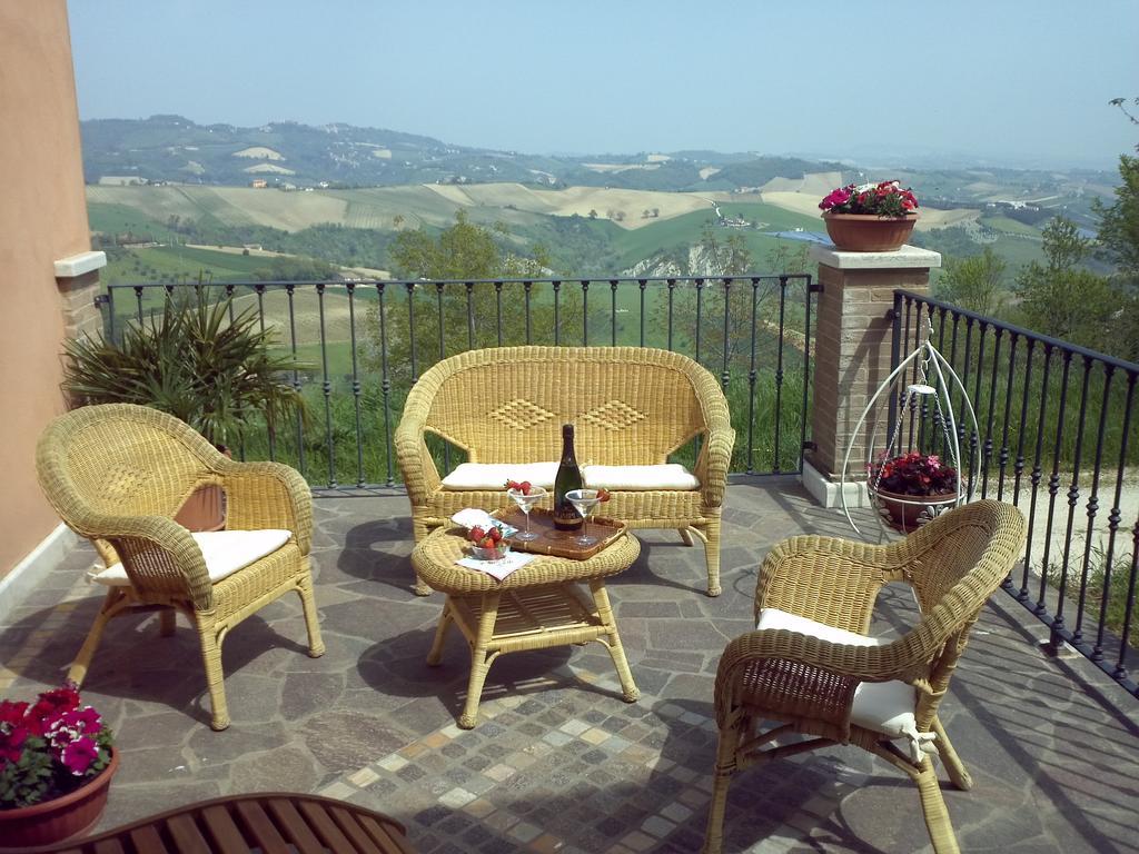 Bed And Breakfast San Martino Castignano Quarto foto
